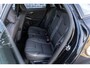 Volvo V40 Cross Country 1.6 T4 Momentum | Navigatie | Trekhaak | Lichtmetalen Velgen 17 inch | Parkeersensoren | LED Dagrijverlichting | High Performance Audio