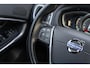Volvo V40 Cross Country 1.6 T4 Momentum | Navigatie | Trekhaak | Lichtmetalen Velgen 17 inch | Parkeersensoren | LED Dagrijverlichting | High Performance Audio