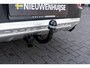 Volvo V40 Cross Country 1.6 T4 Momentum | Navigatie | Trekhaak | Lichtmetalen Velgen 17 inch | Parkeersensoren | LED Dagrijverlichting | High Performance Audio