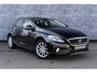 Volvo V40 Cross Country 1.6 T4 Momentum | Navigatie | Trekhaak | Lichtmetalen Velgen 17 inch | Parkeersensoren | LED Dagrijverlichting | High Performance Audio