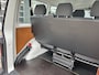 Volkswagen Transporter Kombi 2.0 TDI L1H1 BTW EN BPM VRIJ!! Euro 6 Airco Cruise controle 8-Persoons Automaat Parkeersensoren voor en achter Telefoonverbinding Ex overheid! 1e eigenaar