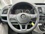Volkswagen Transporter Kombi 2.0 TDI L1H1 BTW EN BPM VRIJ!! Euro 6 Airco Cruise controle 8-Persoons Automaat Parkeersensoren voor en achter Telefoonverbinding Ex overheid! 1e eigenaar