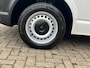 Volkswagen Transporter Kombi 2.0 TDI L1H1 BTW EN BPM VRIJ!! Euro 6 Airco Cruise controle 8-Persoons Automaat Parkeersensoren voor en achter Telefoonverbinding Ex overheid! 1e eigenaar