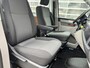 Volkswagen Transporter Kombi 2.0 TDI L1H1 BTW EN BPM VRIJ!! Euro 6 Airco Cruise controle 8-Persoons Automaat Parkeersensoren voor en achter Telefoonverbinding Ex overheid! 1e eigenaar