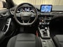 Ford Focus Wagon 1.0 EcoBoost *ST Line* Stoel/Stuurverwarming / Apple Carplay / Adapt. Cruise / Trekhaak / Keyless / Camera / Org.NL!