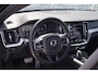 Volvo S60 2.0 Recharge T6 AWD R-Design | Plug-In Hybrid (PHEV) | Achteruitrijcamera | Panoramadak | Lichtmetalen Velgen 19 inch | BLIS | Parkeersensoren | Navigatie | Apple Carplay