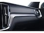 Volvo S60 2.0 Recharge T6 AWD R-Design | Plug-In Hybrid (PHEV) | Achteruitrijcamera | Panoramadak | Lichtmetalen Velgen 19 inch | BLIS | Parkeersensoren | Navigatie | Apple Carplay
