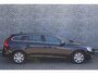 Volvo V60 1.5 T3 Momentum | Navigatie | High Performance Audio | Lichtmetalen Velgen 17 inch | Trekhaak | Dealeronderhouden | Parkeersensoren