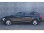 Volvo V60 1.5 T3 Momentum | Navigatie | High Performance Audio | Lichtmetalen Velgen 17 inch | Trekhaak | Dealeronderhouden | Parkeersensoren