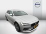 Volvo V90 2.0 T4 Business Luxury+ | Panoramadak | 360 Graden Camera | Harman Kardon Audio | Head-Up Display | Lichtmetalen Velgen 19 inch | Trekhaak | Massagestoelen | Keyless Entry | Lederen Bekleding | Verwarmde Stoelen en Achterbank