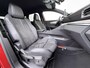 Peugeot 3008 1.6 HYbrid4 300 GT | 1e eigenaar | ACCU 96% | Navigatie | Elektrisch verstelbare bestuurdersstoel | Elektrische achterklep | Trekhaak | Camera rondom | Blackpack | Apple Carplay