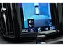 Volvo XC60 2.0 Recharge T8 AWD R-Design |Bomvoll|Pano|360 Camera|Luchtvering|Trekhaak|H&K|HUD|