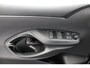 Toyota Yaris 1.5 Hybrid 130 Executive | Origineel NL | Stoel en Stuurverwarming | Navigatie | Keyless Entry | 130 PK | Kunstlederen Bekleding |