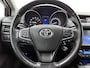Toyota Avensis Touring Sports 1.8 VVT-i Executive Business Premium Automaat | Trekhaak | Parkeersensoren | JJ