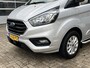 Ford Transit Custom 300 2.0 TDCI L2H1 Limited Airco Cruise control Trekhaak 2800kg trekgewicht 3-Persoons Stoelverwarming Telefoonverbinding Achterruitrij camera Parkeersensoren voor en achter Schuifdeur Euro 6