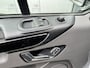 Ford Transit Custom 300 2.0 TDCI L2H1 Limited Airco Cruise control Trekhaak 2800kg trekgewicht 3-Persoons Stoelverwarming Telefoonverbinding Achterruitrij camera Parkeersensoren voor en achter Schuifdeur Euro 6