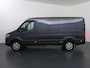 Mercedes-Benz Sprinter 317 CDI | Aut. | L2 H1 | SELECT | ACHTERUITRIJCAMERA | NAVIGATIE | CRUISE CONTROL | TREKHAAK | BETIMMERDE LAADRUIMTE | 3-ZITS | LICHT -/ REGEN SENSOR | CERTIFIED