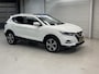 Nissan Qashqai 1.3 DIG-T Design Edition / Dealer Onderhouden / Afneembare Trekhaak 1500 KG /  Lederen Bekleding / Panoramadak / Navigatie / Stoelverwarming / 360 Graden Camera / Cruise Control / Climate Control /