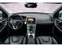 Volvo XC60 2.0 T5 FWD Polar+ | Unieke KM-Stand | Trekhaak | Memorystoel | Panoramadak | Standkachel | Parkeercamera | Leer | Stoelverwarming |