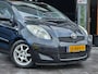 Toyota Yaris 1.3 VVTi Comfort|2e eig|NAP|Airco|Stoelvw|Leder