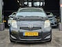 Toyota Yaris 1.3 VVTi Comfort|2e eig|NAP|Airco|Stoelvw|Leder