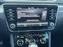 Skoda Superb Combi 1.4 TSI iV 218 pk Business Edition Plus Navigatie Trekhaak Camera Carplay Elek Stoel Stoelverwarming v+a ACC DAB 18 Inch Velgen Canton Audio Getint Glas Plug in Hybride NL Auto