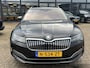 Skoda Superb Combi 1.4 TSI iV 218 pk Business Edition Plus Navigatie Trekhaak Camera Carplay Elek Stoel Stoelverwarming v+a ACC DAB 18 Inch Velgen Canton Audio Getint Glas Plug in Hybride NL Auto