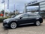 Skoda Superb Combi 1.4 TSI iV 218 pk Business Edition Plus Navigatie Trekhaak Camera Carplay Elek Stoel Stoelverwarming v+a ACC DAB 18 Inch Velgen Canton Audio Getint Glas Plug in Hybride NL Auto