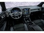 Volvo XC40 Recharge Plus 70 kWh | Adaptieve Cruise Control | Dodehoek Detectie | Stoel en Stuurverwarming | 20” | Nubuck Bekleding |