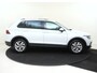Volkswagen Tiguan 1.4 TSI eHybrid Elegance | Schuif-/Kanteldak | Virtual Cockpit | Navigatie | Achteruitrijcamera |