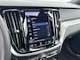 Volvo S60 T8 Recharge R-Design | 19" | Panoramadak | Harman Kardon | 360 Camera | Full LED | Leder Dashboard | Elektr .verst. Sportstoelen | Stoel/Stuurverwarming
