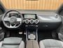Mercedes-Benz B-klasse 200 Business Solution AMG | Sfeerverlichting | Apple Carplay | Android Auto | DAB | Rijmodus Regeling | Adaptieve Cruise Control | Lane Assist |