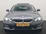 BMW 3-Serie Touring 330e Sportline Plug In Hybrid 293pk Dealer O.H PHEV | Panodak | Trekhaak af Fabriek | Lederen Sportstoelen Memory | 360 Camera | Keyless | Camera & Parkassist | 18"L.M | Apple Carplay | Sfeerverlichting |