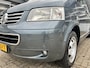 Volkswagen Transporter 2.5 TDI 340 130pk DC L2H1 Alleen Export!! Airco Cruise controle Schuifdeur Trekhaak 2500kg trekgewicht Parkeersensoren achter Navigatiesysteem 5-Persoons Euro 4