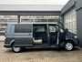 Volkswagen Transporter 2.5 TDI 340 130pk DC L2H1 Alleen Export!! Airco Cruise controle Schuifdeur Trekhaak 2500kg trekgewicht Parkeersensoren achter Navigatiesysteem 5-Persoons Euro 4