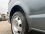 Volkswagen Transporter 2.5 TDI 340 130pk DC L2H1 Alleen Export!! Airco Cruise controle Schuifdeur Trekhaak 2500kg trekgewicht Parkeersensoren achter Navigatiesysteem 5-Persoons Euro 4