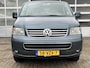 Volkswagen Transporter 2.5 TDI 340 130pk DC L2H1 Alleen Export!! Airco Cruise controle Schuifdeur Trekhaak 2500kg trekgewicht Parkeersensoren achter Navigatiesysteem 5-Persoons Euro 4