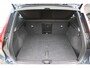 Volvo XC40 B4 Plus Dark | Trekhaak | Verwarmbare voorstoelen en stuurwiel | Premium audio by Harman Kardon | Verwarmbare voorruit | 19 inch lichtmetalen velgen