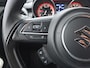 Suzuki Swift 1.0 Stijl | Trekhaak | Achteruitrijcamera | Navigatie | Stoelverwarming | Cruise control | 12 maanden garantie |