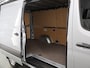 Mercedes-Benz Sprinter 319 CDI | Aut. | L2 H1 | Select | Distronic | 3500 KG Trekhaak | 17" Lichtmetalen Wielen | Navigatie | Parkeercamera | LED Koplampen | Vloer+Zijwanden | Certified