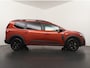 Dacia Jogger 1.6 Hybrid 140 Extreme 7p. | Achteruitrijcamera | Bekleding ‘Extreme’ met rode details | Cruise Control