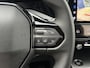 Peugeot 308 1.2 Hybrid 145 e-DCS6 Allure | Adaptive Cruise Control | Stoelverwarming | Climate Control | Parkeercamera/-sensoren | Navigatie | Apple Carplay/Android Auto | Full LED | Draadloze telefoonlader |