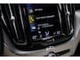 Volvo XC60 2.0 Recharge T6 AWD Inscription , Panoramadak, Stuurverwarming, Achteruitrijcamera, Draadloze lader