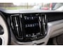 Volvo XC60 2.0 Recharge T6 AWD Inscription , Panoramadak, Stuurverwarming, Achteruitrijcamera, Draadloze lader