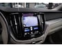 Volvo XC60 2.0 Recharge T6 AWD Inscription , Panoramadak, Stuurverwarming, Achteruitrijcamera, Draadloze lader