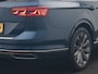 Volkswagen Passat Variant GTE Business Plug in Hybrid 218pk Dealer O.H PHEV | Trekhaak af Fabriek | Adaptive Cruise | Alcantara Sportstoelen Memory & Massage | Virtual | Parkassist & Camera | 18"L.M | Matrix LED | Keyless |