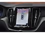 Volvo XC60 T6 350PK Plug-in hybrid AWD Plus Dark | Trekhaak | Lighting |