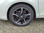 Toyota Yaris 1.0 VVT-i BI-TONE TREKHAAK LM-VELGEN CLIMA BLUETOOTH CAMERA PRIVACY GLASS EL-RAMEN/SPIEGELS