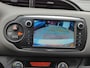 Toyota Yaris 1.0 VVT-i BI-TONE TREKHAAK LM-VELGEN CLIMA BLUETOOTH CAMERA PRIVACY GLASS EL-RAMEN/SPIEGELS