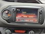 Toyota Yaris 1.0 VVT-i BI-TONE TREKHAAK LM-VELGEN CLIMA BLUETOOTH CAMERA PRIVACY GLASS EL-RAMEN/SPIEGELS